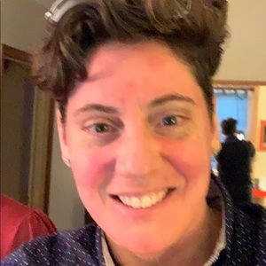 Meet your Posher, Sharon